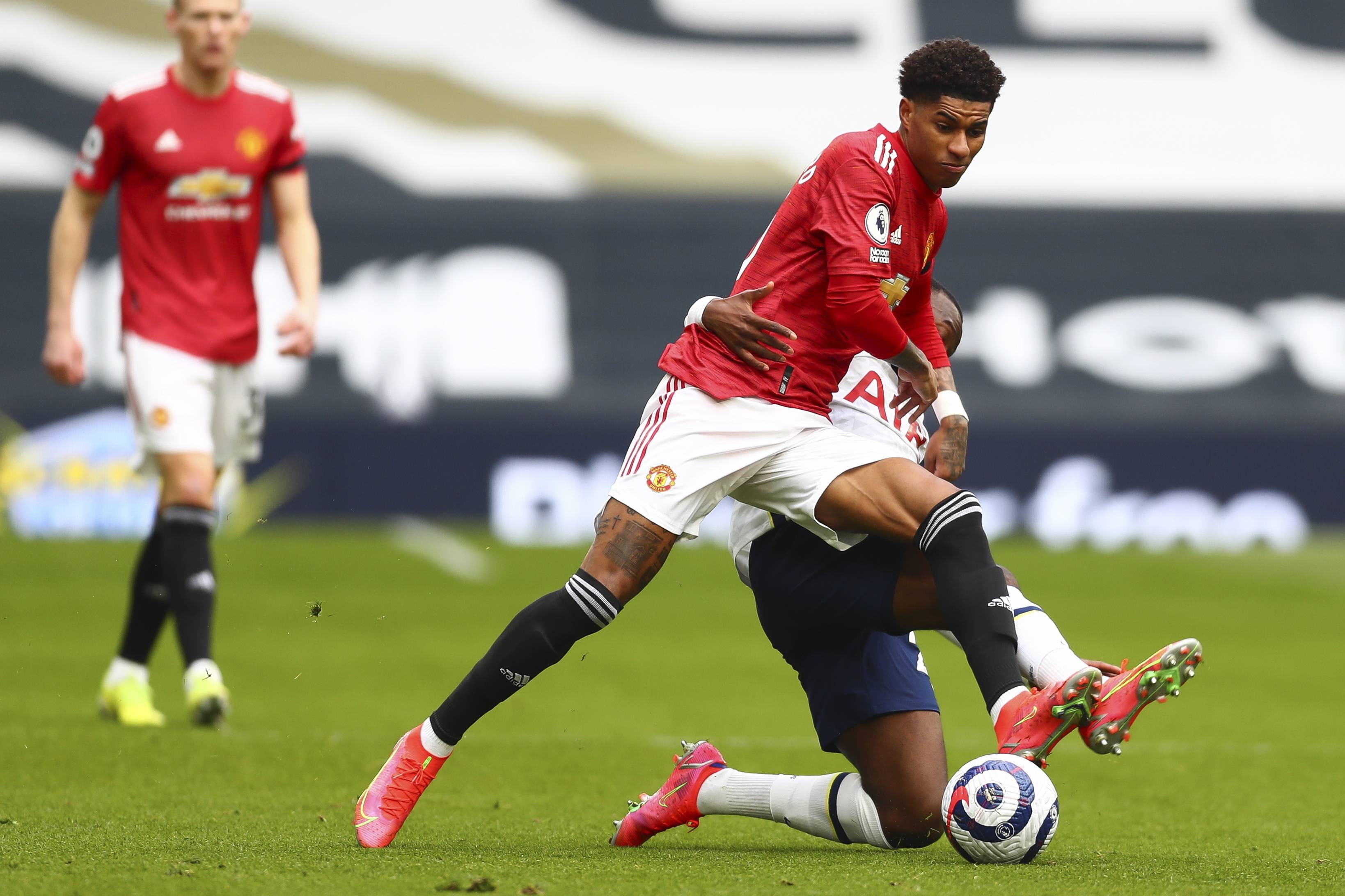 以及大赛裁 以及大赛裁