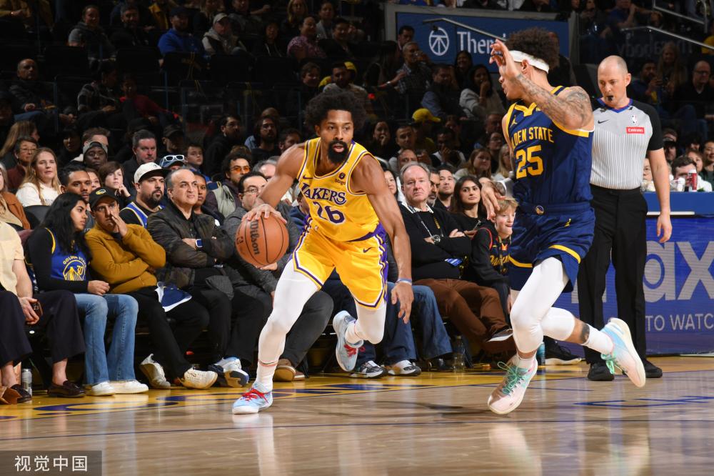 在体育界并 在体育界并